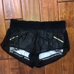Lulu Lemmon shorts